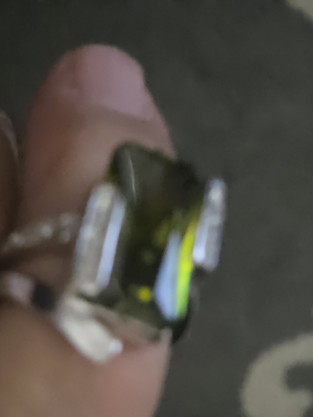 Green Gem Statement Ring - Elegant Women's Fashion Silver Platet